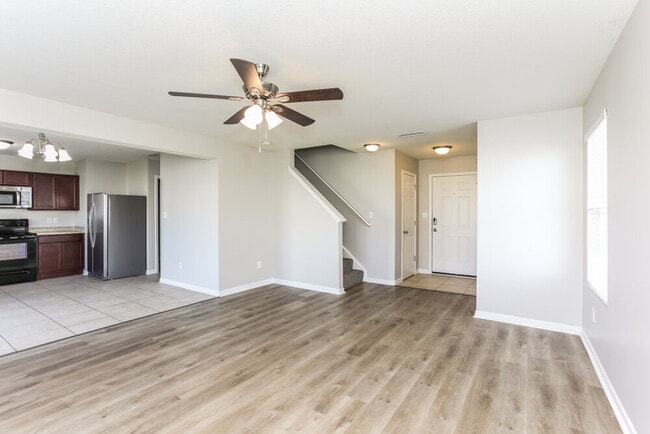 Photo - 8110 Grove Berry Dr