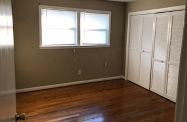 304 Hickory Ridge Dr