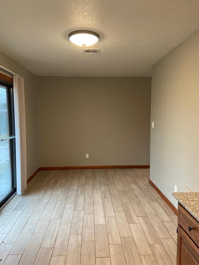 Photo - 1506 Canterbury St