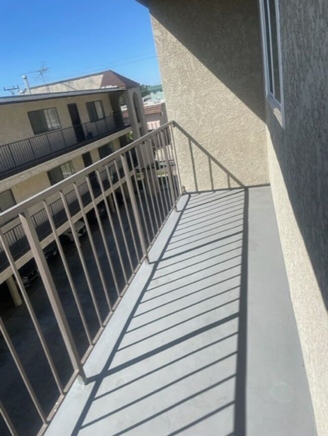 Photo - 12020 Grevillea Ave