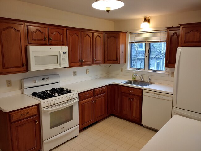 Photo - 240 Tremont St Unit 240