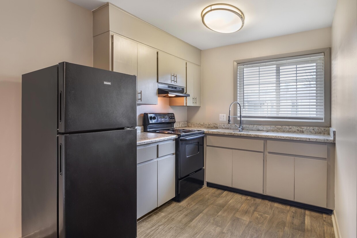 North Park Apartments - North Park Apartments