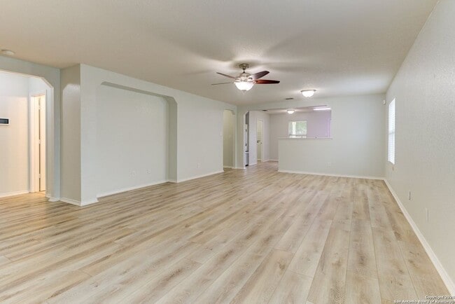 Photo - 16222 Kentucky Rdg