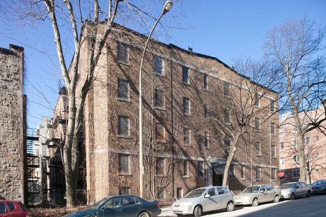 Photo - 2100 Rue du Fort Unit 402