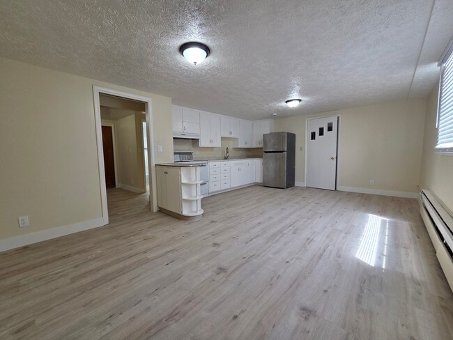 Photo - Burton 6-Plex Unit 6