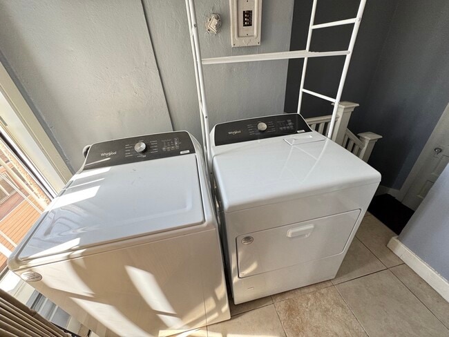 Photo - 2041 S Ridgeley Dr Unit 2041.5