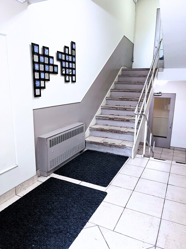 Photo - 101 Veronica Ave