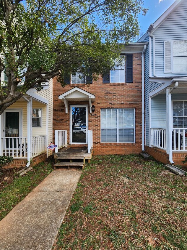 2 Bedroom Townhome in Windsor Grove - 2 Bedroom Townhome in Windsor Grove