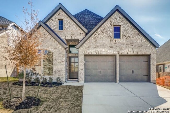 Building Photo - Stunning Home with Gourmet Kitchen and Pri...