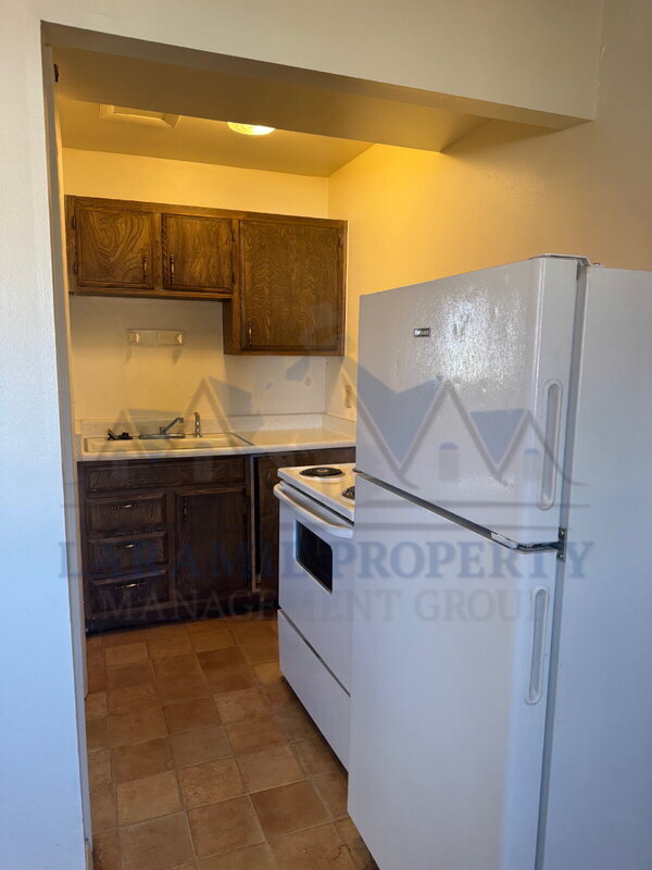 Photo - 706 Downey St Unidad 29