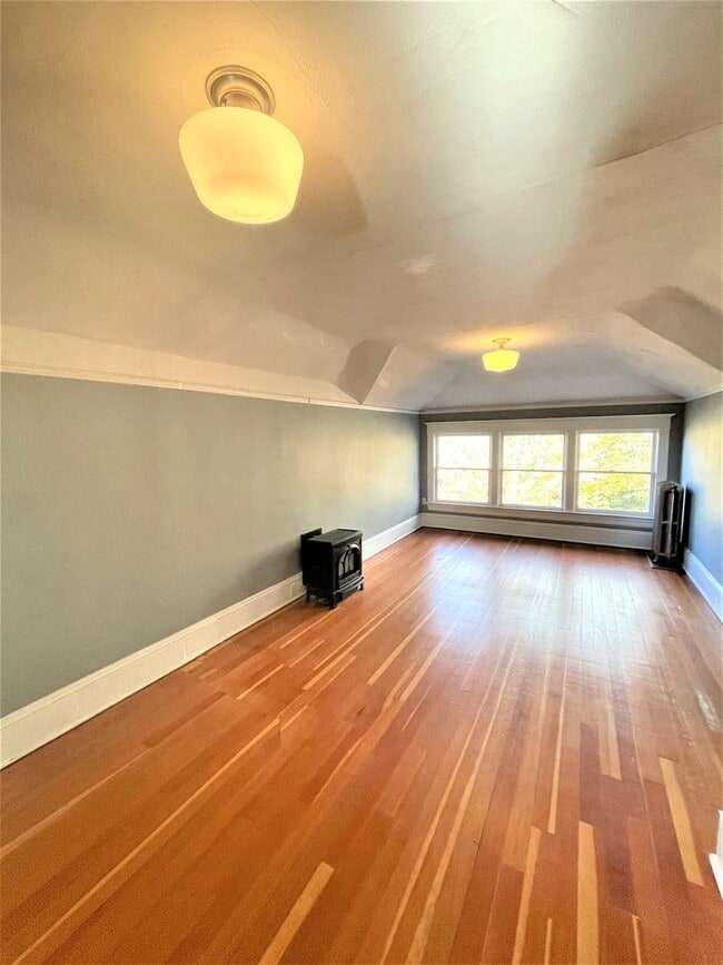 Building Photo - wygant204 Unit 206 Rental