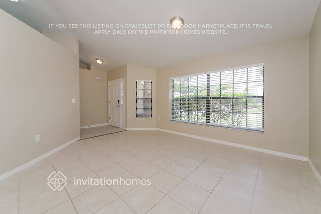 2442 Sweetwater Blvd