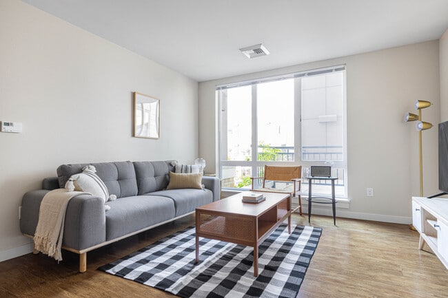 Building Photo - 215 10th Ave E Unit ID1999A