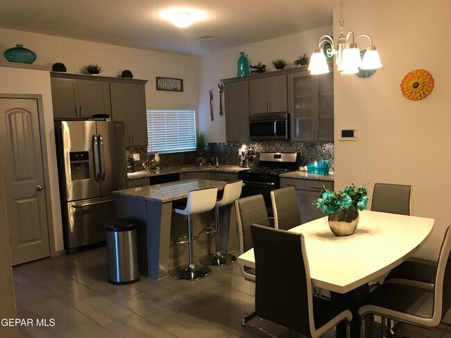 Photo - 12768 Tre Maximiliano Ave