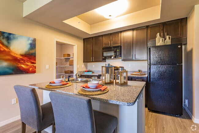 2BD. 2BA - 1031 SF
