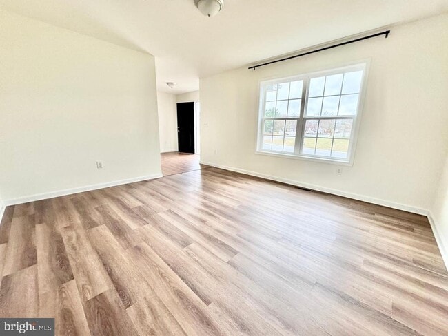 Photo - 352 Quail Landing Cir