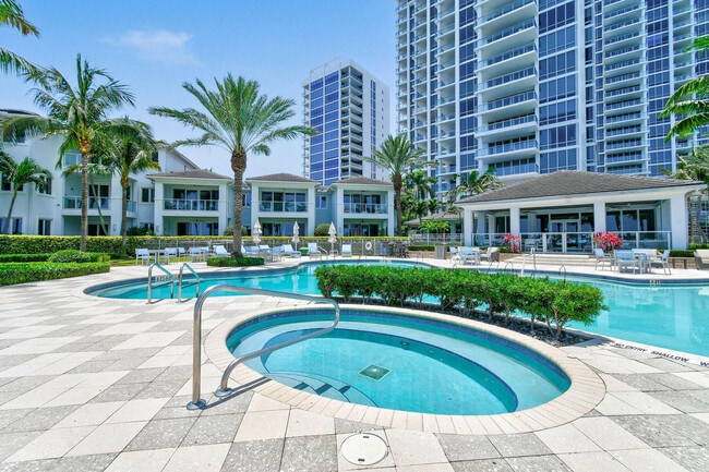 Photo - 1 Water Clb Wy Unit Ph2204