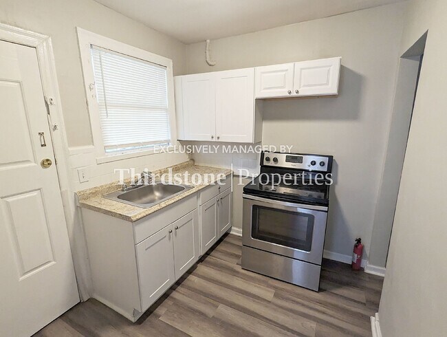 Photo - 2858 Olga Pl
