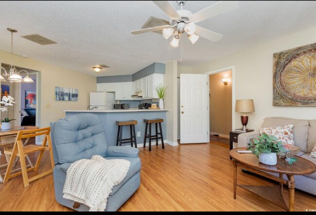 Photo - 1350 McMaster Dr Unit F