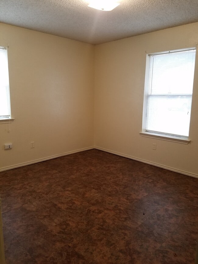 Photo - 607 Maurice St Unit 607A