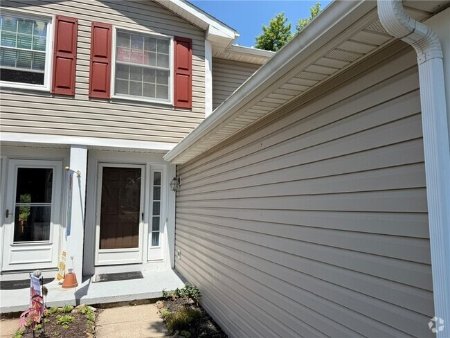 Building Photo - 116 Jordache Ln Rental