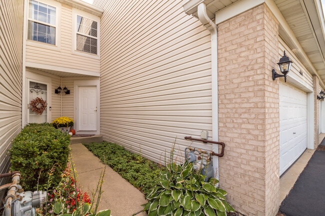 Photo - 444 Windham Cove Dr