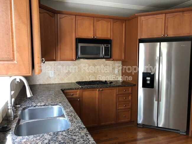 Photo - 11047 Lorin Way