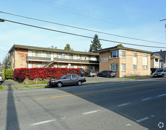 Building Photo - 5901 Apartments