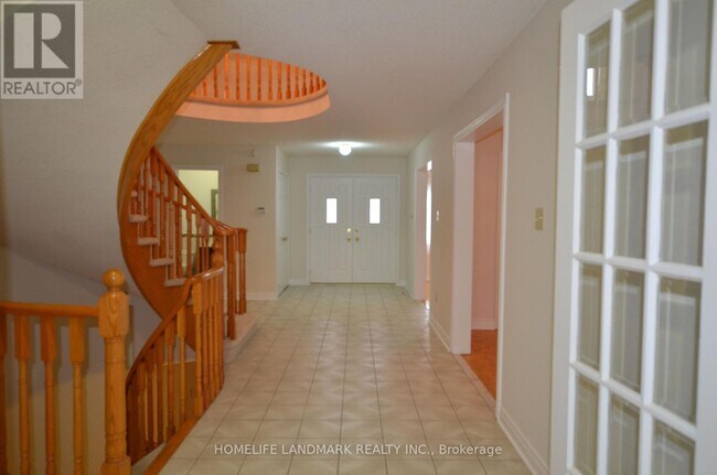 Photo - 129 Lyndhurst Dr