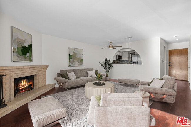 Photo - 2480 Penmar Ave Unidad 2