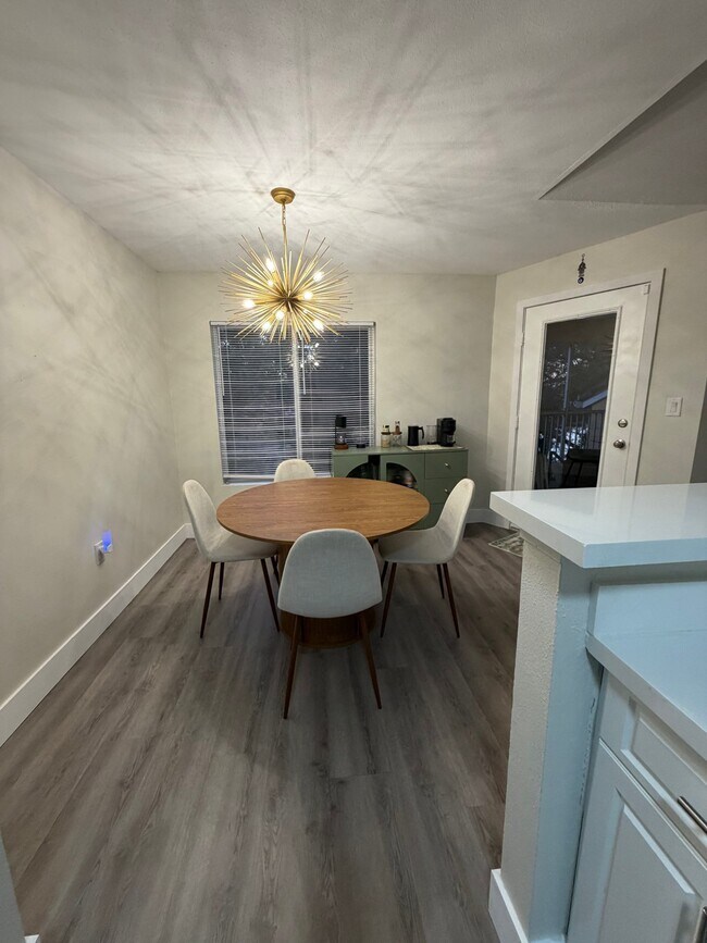 Photo - 2465 NW 33rd St Unidad Apt 1513