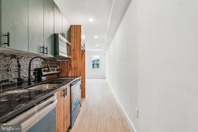 Building Photo - 4165 Mantua Ave