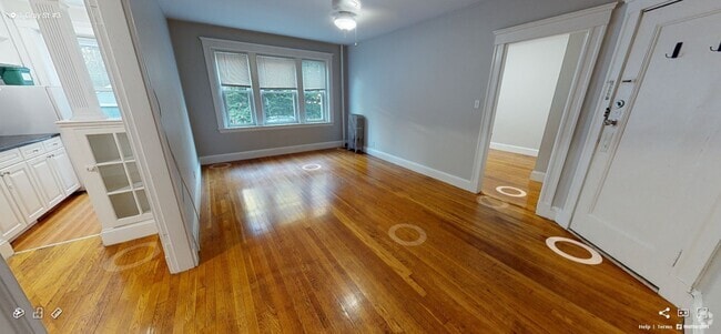 Building Photo - 8 Gray St Unit 1-3 Rental