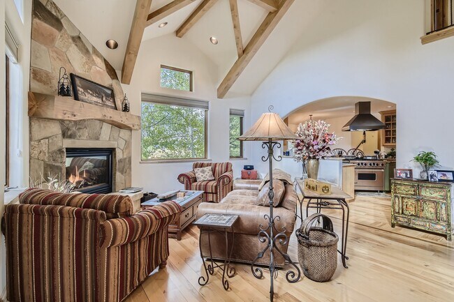 Photo - 1870 Alpine Dr