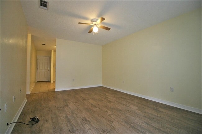 Photo - 532 Brock Ave
