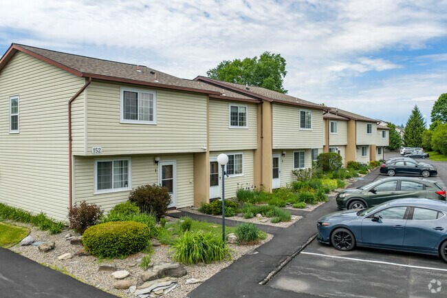 Plaza East/Summerhill Townhouses