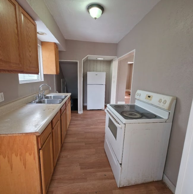 Photo - Single Family Home 4 Bedroom and 1.5 Bath For Rent