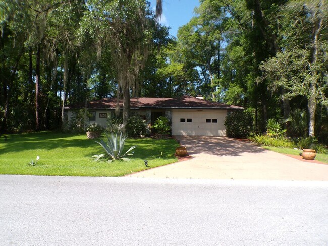 Photo - Fully Furnished 6 month rental