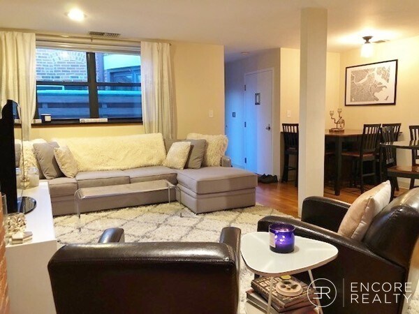 Photo - 103 Gainsborough St Unidad 401