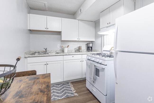 Maple 2BR, 1BA - Graystone Place Apartments
