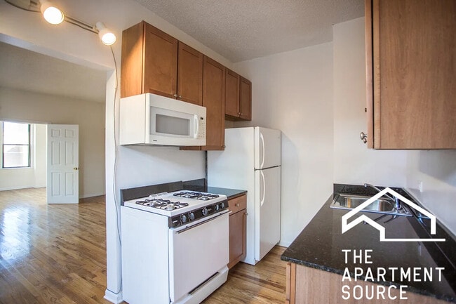 Photo - 4242 N Sheridan Rd Unit 606