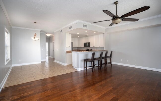 Photo - 1702 Windjammer Ln