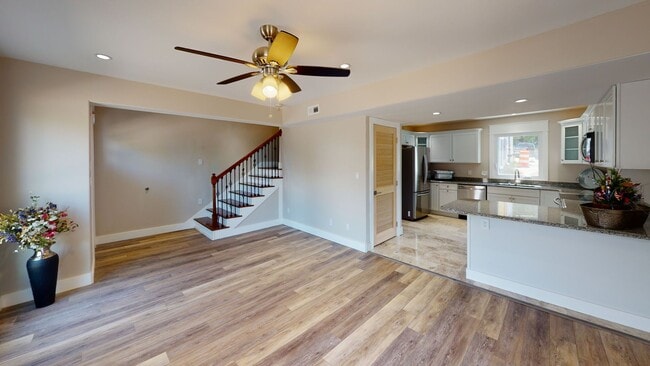 Building Photo - 1601 Forest Ave Rental