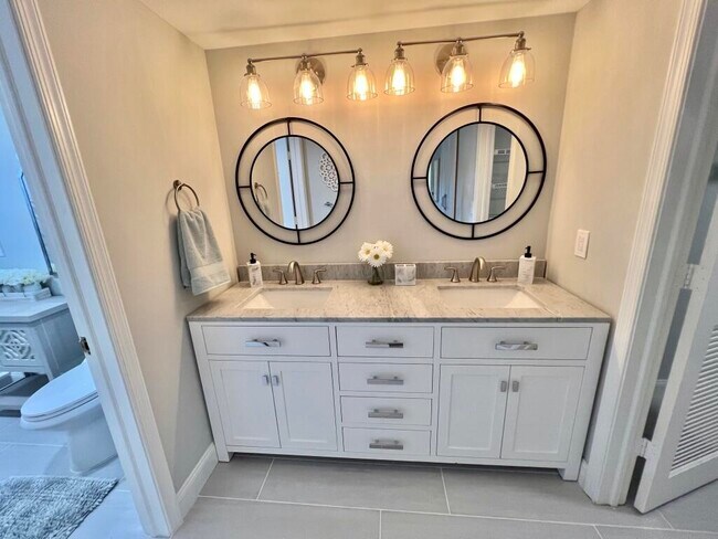 Photo - 17081 Waterbend Dr