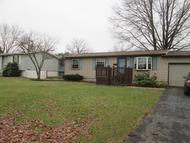 Building Photo - 597 Aurora Dr Rental