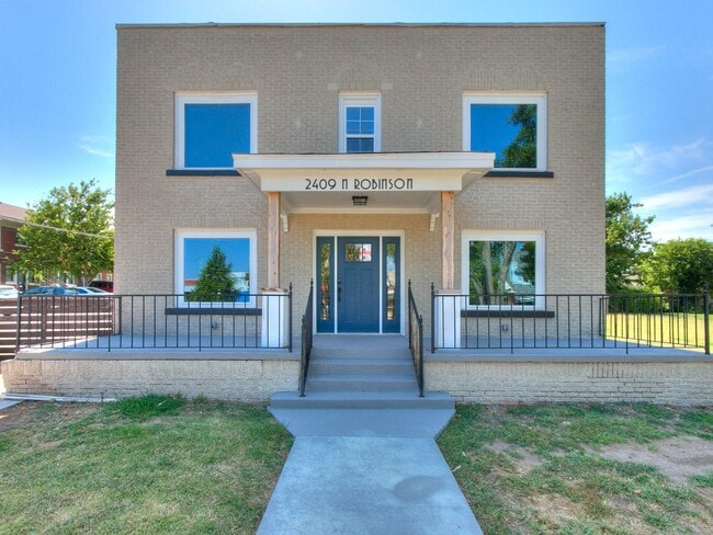 4Plex, recently renovated - 2409 N Robinson Ave Unit B