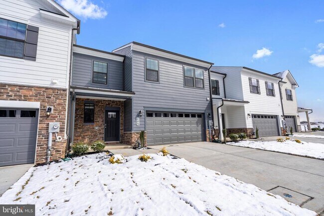 Photo - 489 Ensemble Wy Townhome