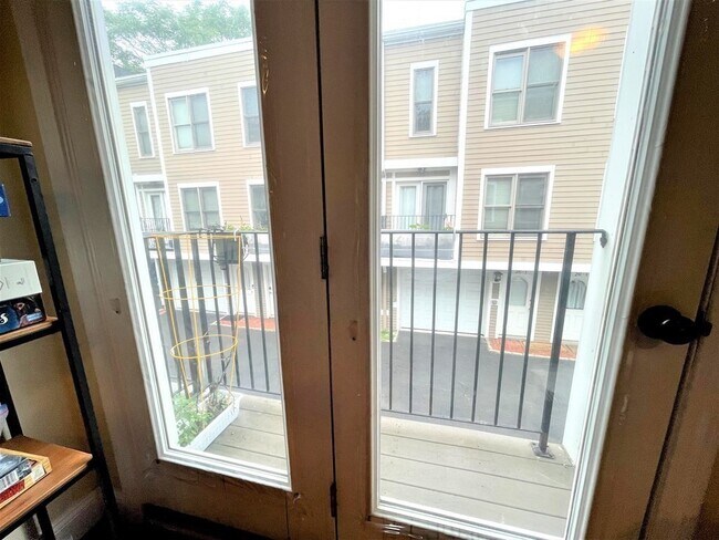 Photo - 232 Prospect St Unit 3