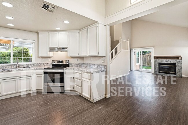 Photo - 5626 Bolton Way