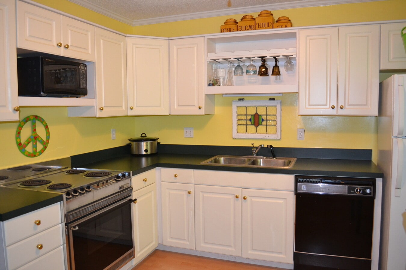 Photo - Spacious 2 Bedroom Townhome Near Downtown ...